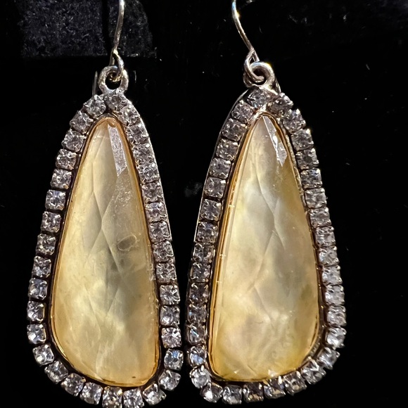 Vintage Jardin Gold Rhinestone Faceted Medallion Necklace with Matching Earrings - Picture 3 of 5